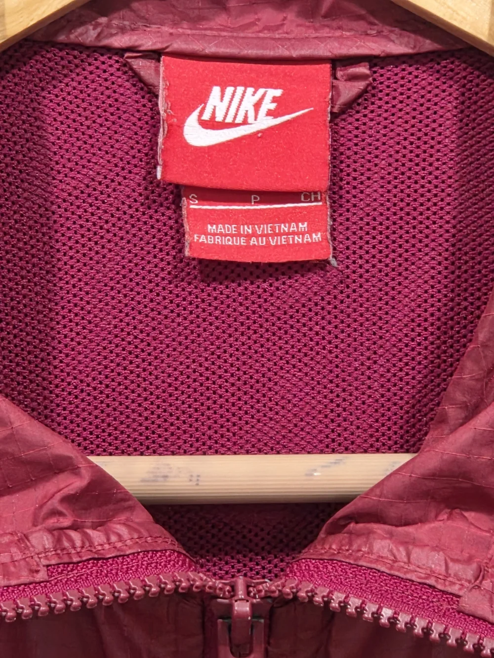 Nike women windrunner